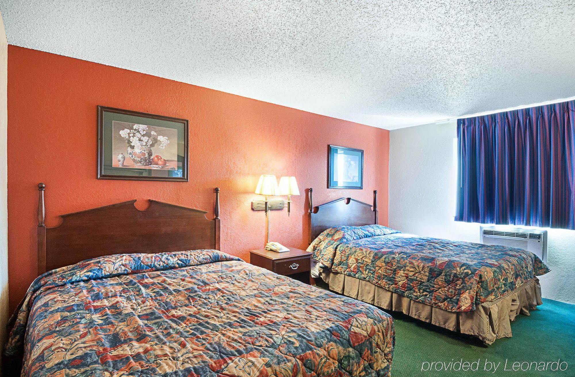 Hotel Super 8 By Wyndham Benton Harbor St Joseph Exterior foto